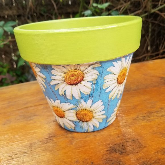 Hand Painted Green Trim 6" Flower Pot with Decoupaged Daisies on Blue Background - Picture 2 of 7